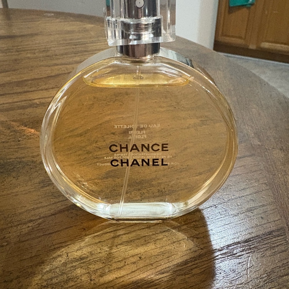 CHANEL Chance Eau de Toilette with Silver Cap